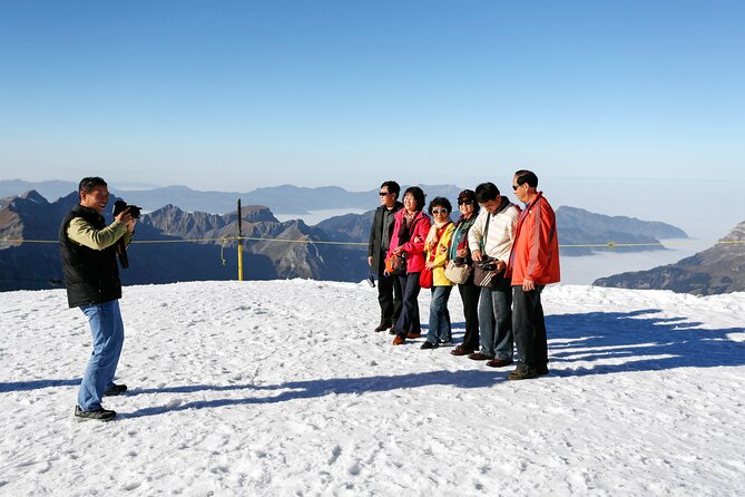 Mount Titlis Half-Day Trip from Lucerne - Getting to 3,020 M With the Rotair Gondola