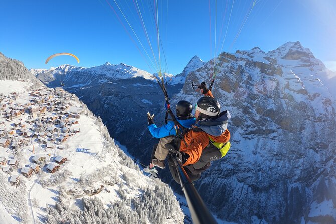 Mürren Lauterbrunnen: Paragliding Panorama Tandem Flights - Meeting the Tandem Pilot, Getting Briefed, and Using the Camera