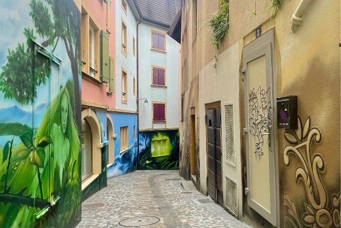 Neuchâtel Scavenger Hunt and Sights Self-Guided Private Tour - Pacing your hunt: 1-2 hours, no strict time limit