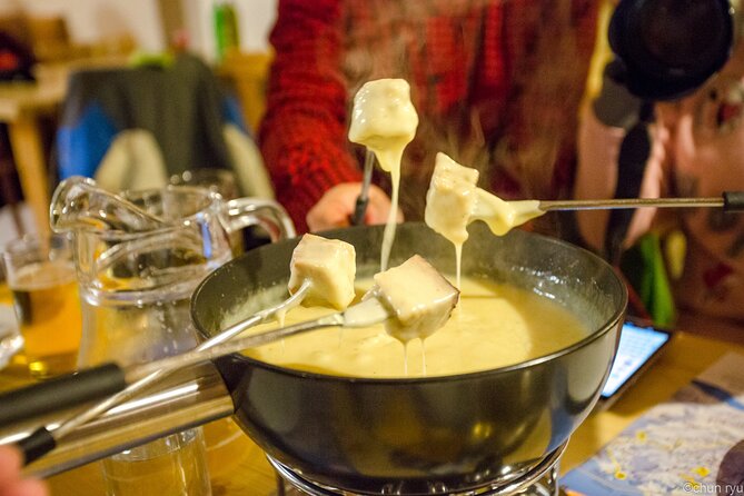 Night Sledding with Fondue - Arriving at OUTDOOR - Interlaken Base, 6:00 pm Start, Clear Expectations
