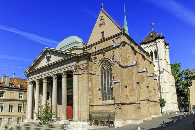 Old Town Geneva Private Walking Tour - Parc des Bastions: giant chess, the Reformation Wall, and a breather