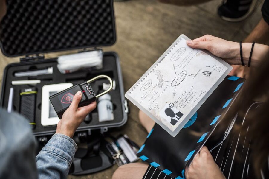 Outdoor Escape Game with Augmented Reality trough Zurich - Why Zurich old town is perfect for an outdoor AR escape game