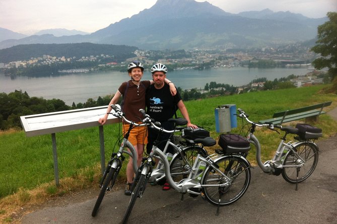 Panoramic E-Bike Tour with a Lake Cruise - Getting on the bikes: briefing, helmet, and the effort level