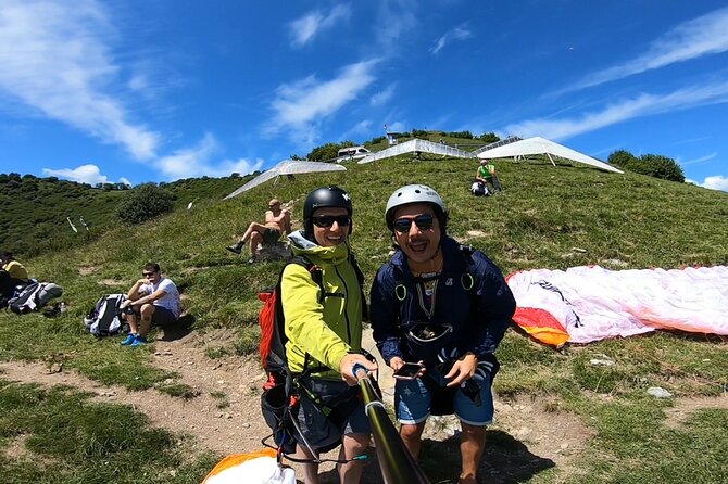 Paragliding Tandem in Switzerland - Giorgio’s Role: Personalized Attention and a Safety-First Mindset
