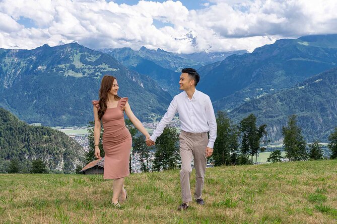 Phototour Private Photoshoot in Interlaken & Lake Brienz and Thun - Stop 4: Unterseen Old Streets at the Aare, Fountain and Historic Church