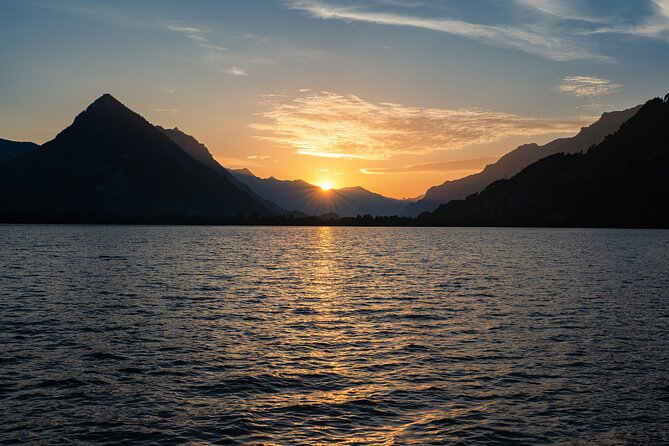 Phototour Private Photoshoot in Interlaken & Lake Brienz and Thun - Photos, Delivery, and the Optional Short Film Upgrade