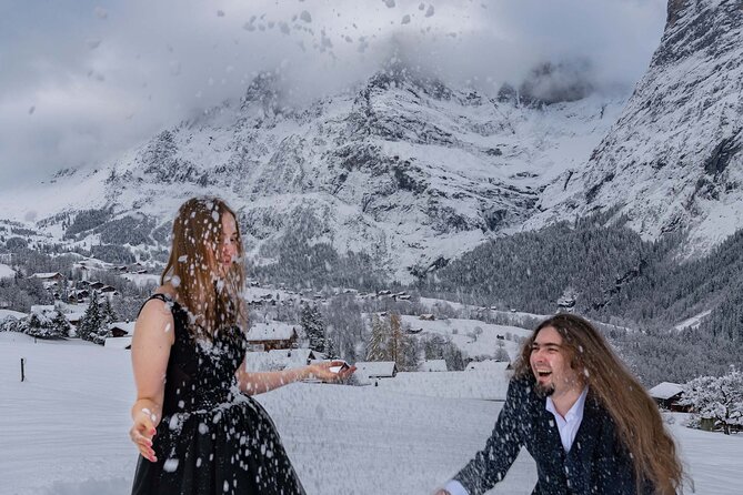 Phototour Private Photoshoot in Interlaken & Lake Brienz and Thun - Stop 1: Interlaken Center, Jungfrau in View, Kursaal Fountain Shots