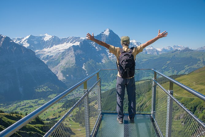 Private all day driver: Interlaken> Lauterbrunnen and Grindelwald - Private car with an English-speaking driver, not a full guided lecture