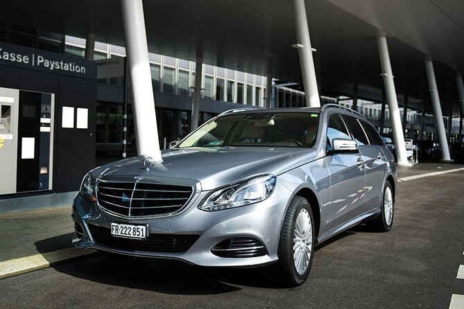 Private Arrival Transfer: from Zurich Airport to Bern City - Your private ride: air-conditioning, WiFi, and bottled water