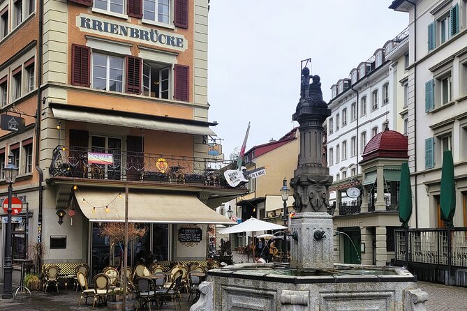 Private city tour in lucerne - Jesuit Church and Franciscan Church: short visits with better focus