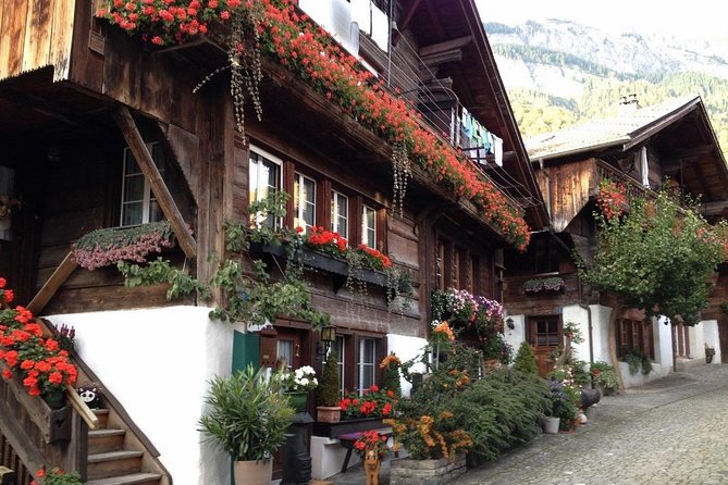 Private Day tour from Interlaken: Lake, Gorge & Waterfall - Lake Brienz scenic drive plus a snack picnic you actually need