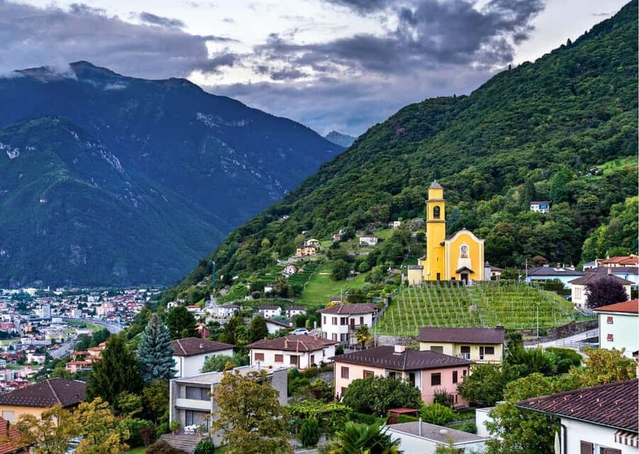 Private Day Trip to Lake Como & Lugano from Zürich by Car - The Scenic Drive Through the Swiss Italian Alps