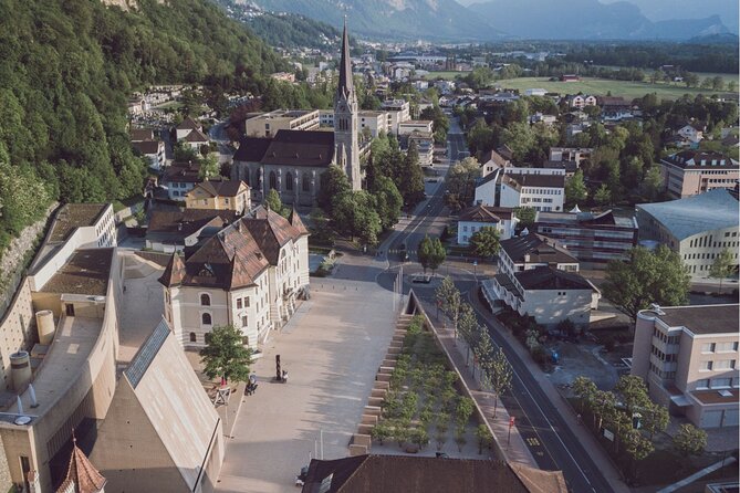 Private Daytrip by Car to Liechtenstein, Germany, Austria & Swiss - Stop 2 Bregenz, Austria: photo time plus a lake-edge old town