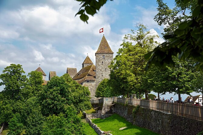 Private direct transfer: Basel to Zurich, English speaking driver - Basel to Zurich without the station stress
