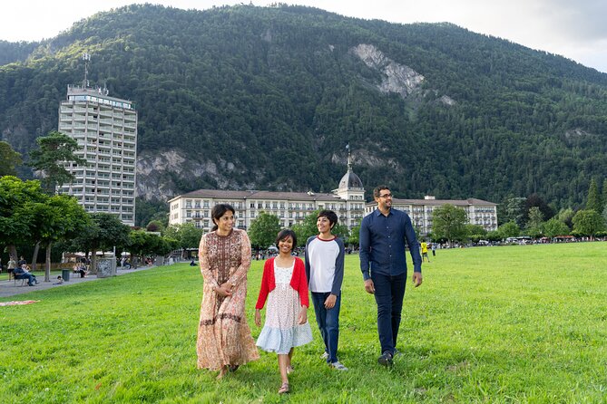 Private Photoshoot in Interlaken and Lake Thun - Stop 3: Weissenau-Naturschutzgebiet, nature rules apply