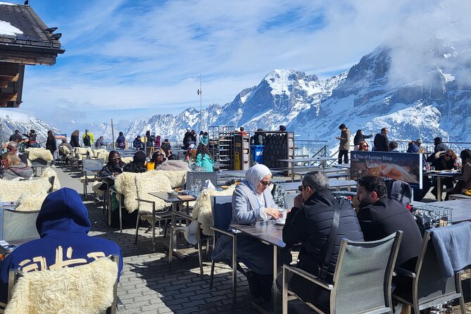 Private Swiss Alps Tour Lauterbrunnen, Villages, lakes Waterfalls - Interlaken, Lake Brienz, and Lauterbrunnen: your final waterfall and lake hits