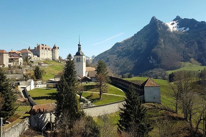 Private Swiss Cheese and Chocolate Tour from Interlaken - Bern First Stop: Medieval Walks, the Münster Church, and the Clock Tower
