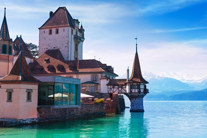Private Tour to Swiss Capital, Castles & Lakes by Car from Zurich - Bern Old Town, Clock Tower, and the Federal Palace Area