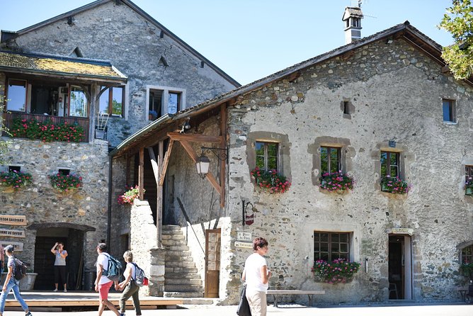 Private Trip from Geneva to Yvoire and Évian-Les-Bains in France - Optional Add-Ons and What You Should Skip Expecting