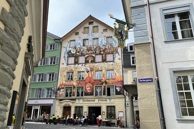 Revealing Lucerne: Self-Guided Audio City Tour - From Ritterscher Palace to Muhlenplatz: wealth and the darker side of town