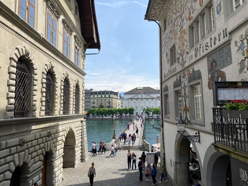 Revealing Lucerne: Self-Guided Reading City Tour - Lion Monument and Water Tower: the sights that set the tone