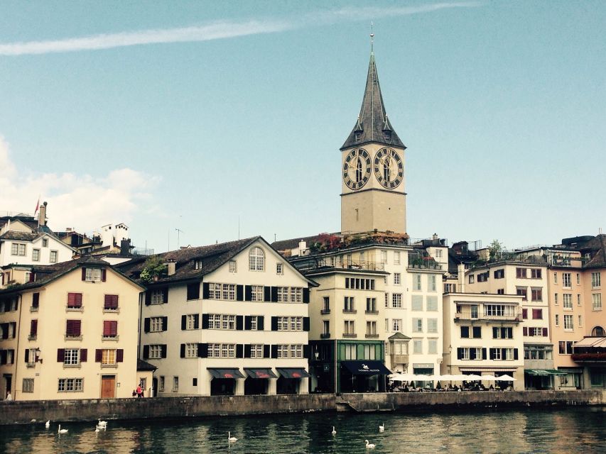 Secret Doors of Zurich Discovery Walk - Stop 1: A Middle Ages tunnel behind an almost invisible door