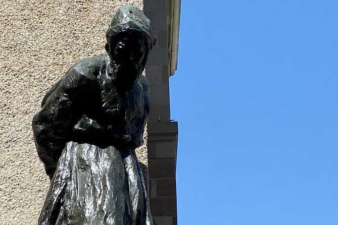 Self-Guided Audio Tour to the Many Faces of Geneva - Price and value for a 13-stop Geneva loop