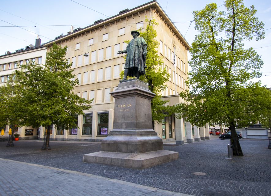 St. Gallen: Express Walk with a Local in 60 minutes - The local bar, cafe, and restaurant leads that stretch your day