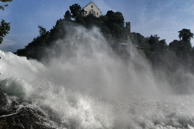 Stein am Rhein and Rhine Waterfalls Day Trip from Zürich - Stein am Rhein: 2.5 Hours to Walk the Narrow Streets
