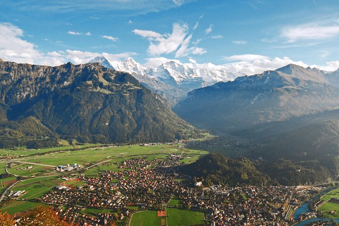Swiss Alps: Interlaken and Grindelwald Day Trip from Zurich - Interlaken for two hours: what you can actually do with the time you get