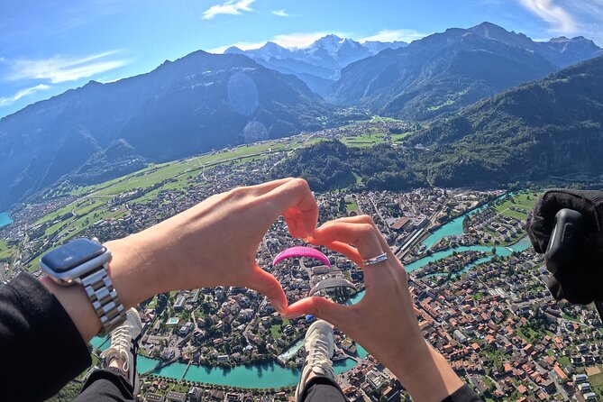 Tandem Paragliding in Interlaken - Should you book this tandem paragliding experience?