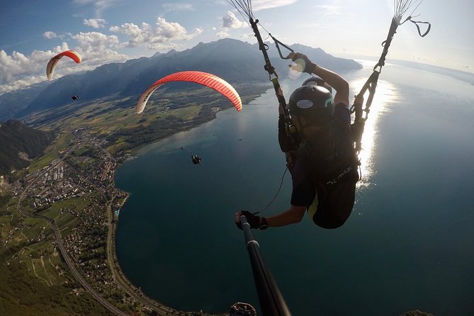 Tandy paragliding - How to dress for a paragliding flight in Switzerland