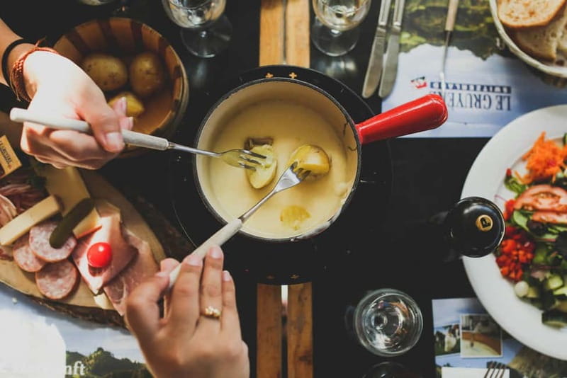 Taste Geneva: Exclusive Walking Food Tour with Full Meal - Key things I’d mark on your map