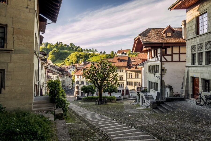 Taste my Fribourg Self-Guided Food Tour - Stop 2: La Schweizerhalle for local cheese and craft beer