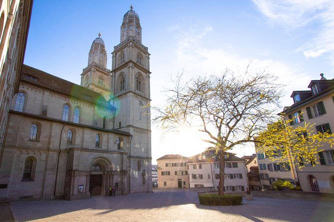 The Secret Doors of Zurich - Stop 1: Learning Zurich history and spotting the archaeological leftovers