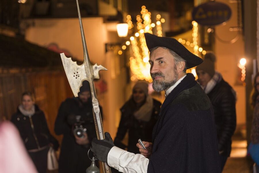 Walking Tour with the Night Watchman - St. Peter´s Church Area After Dusk: Why the Setting Matters