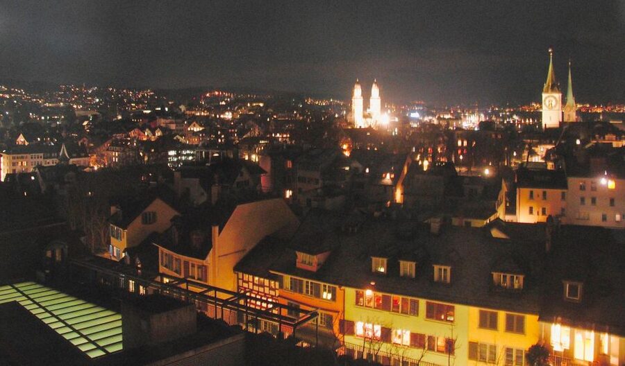 Zurich: bar tour - Meeting at Zürich Hauptbahnhof, then letting the night take over