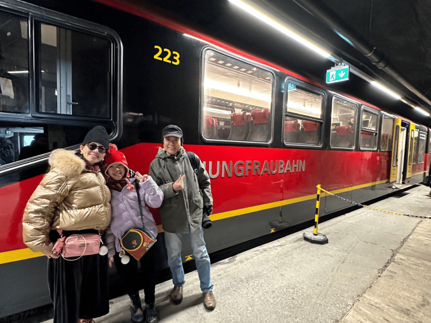 Zurich/Bern/Interlaken/Lucern: Jungfrau & Lauterbrunnen Trip - From Kleine Scheidegg to Jungfraujoch: the cogwheel train moment