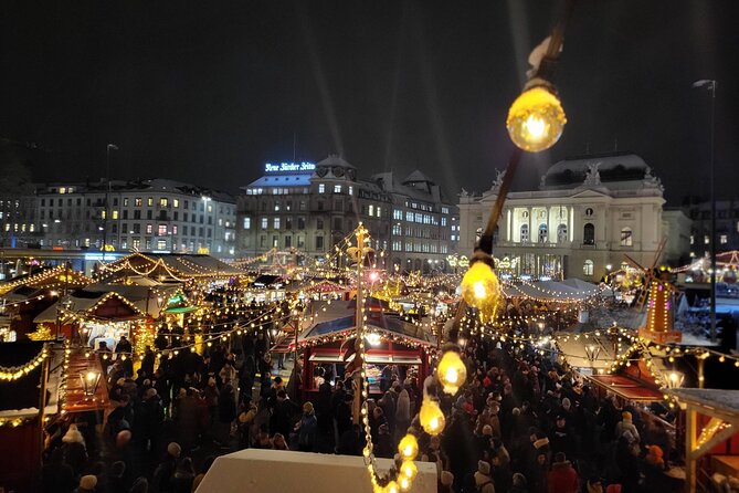 Zurich Christmas Market Tour - Neumarkt old-town lights: a calmer 30-minute pause to reset