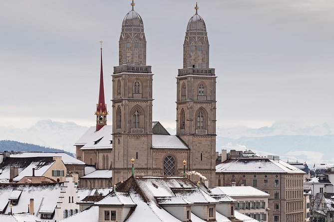 Zurich City, Lake Cruise and Chocolate (Private Tour) - Lindt Home of Chocolate: the factory stop and the shop time