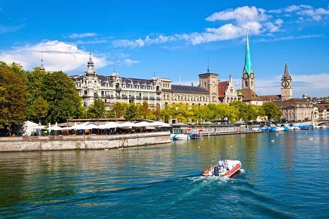 Zurich City Tour with Audio Commentary - Meeting at Sihlquai: Finding the trolley without losing time
