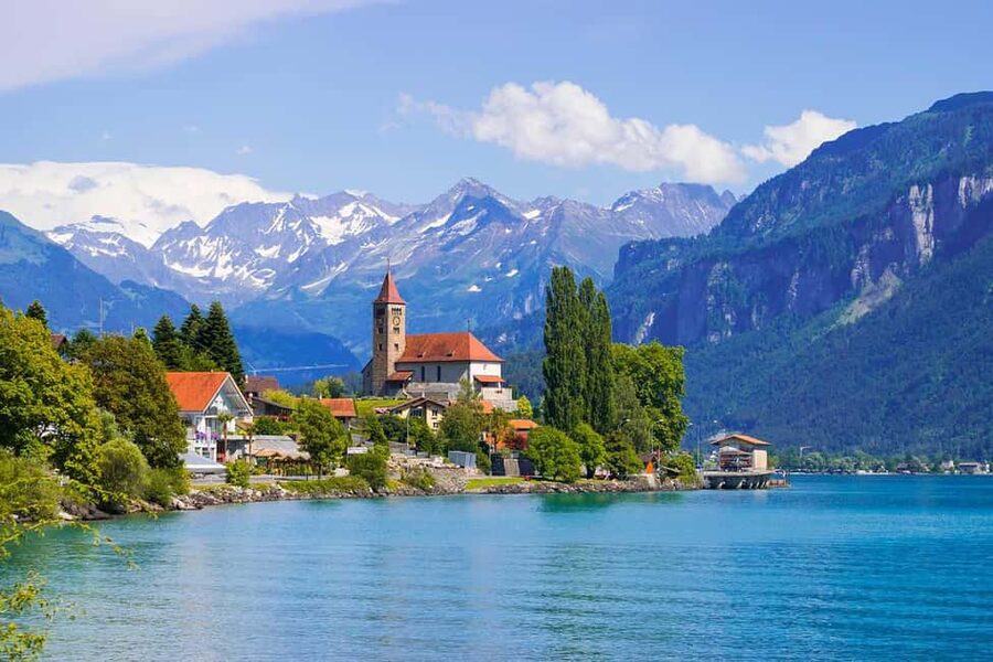 Zurich: Day Trip to Grindelwald & Interlaken with Photoshoot - The ride from Zurich or Lucerne: private pickup in a Mercedes