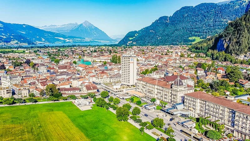 Zurich: Grindelwald, Interlaken & Lauterbrunnen Day Trip - Interlaken free time: quick heart of the region, not the main event