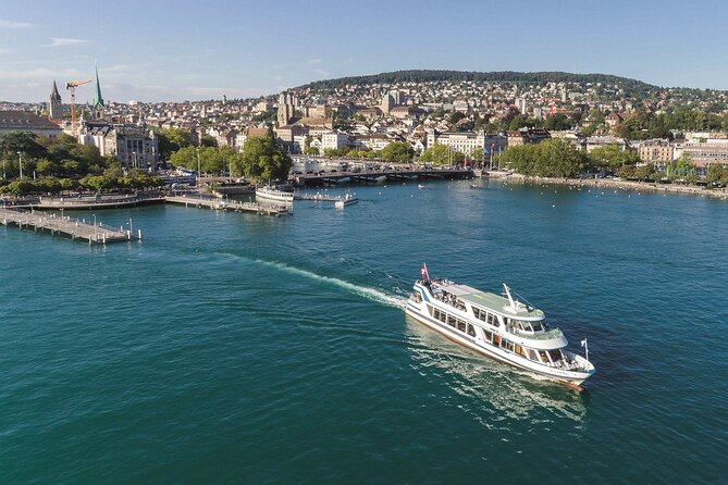 Zurich Highlights with Lake Cruise & Optional FIFA Museum Ticket - Old Town Altstadt walk: St. Peter clock and Fraumünster windows
