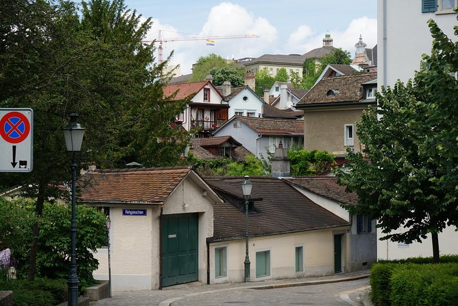 Zürich Historic District Tour - What the free vs paid stops mean for your budget