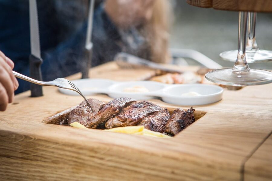 Zurich: Hot Stone Barbecue eTukTuk City Tour - Bahnhofstrasse and the Opera House: classic Zurich, street-level and quick