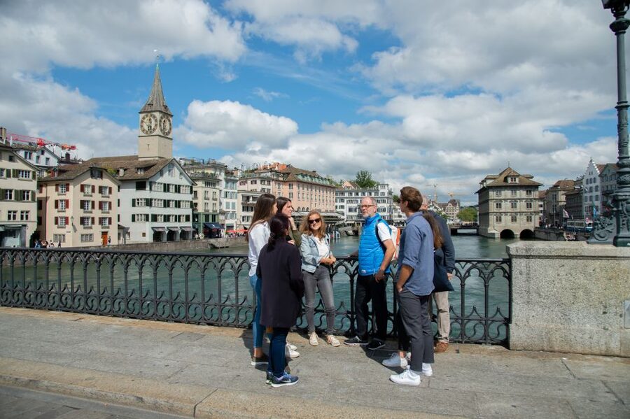 Zurich Old Town Walking Tour: 2-Hours - Why This 2-Hour Old Town Walk Works in Zurich