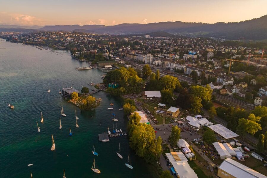 Zurich: Open Top Bus Sightseeing Tour with Optional Cruise - FAQ