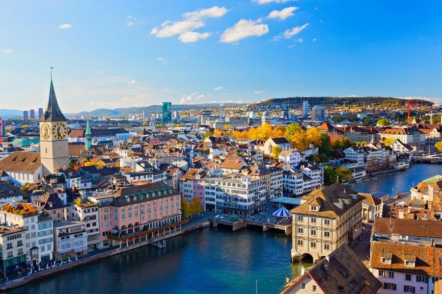 Zurich: Open Top Bus Sightseeing Tour with Optional Cruise - One hour of Zurich highlights: the full route, stop by stop