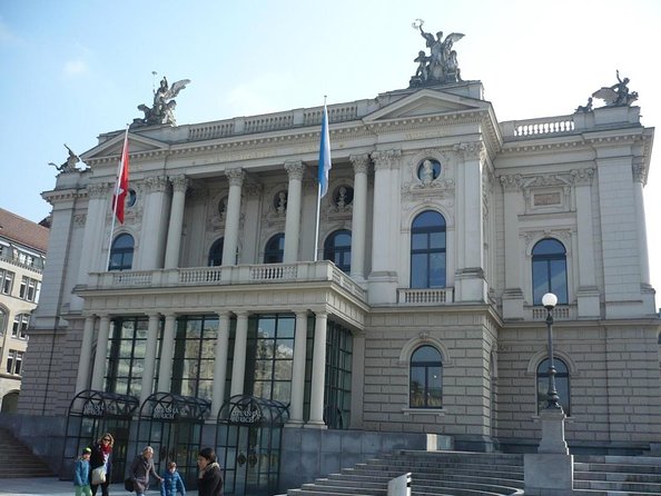 Zürich Private Walking Half-Day Trip with optional Lake Cruise - Key Highlights You’ll Actually Use